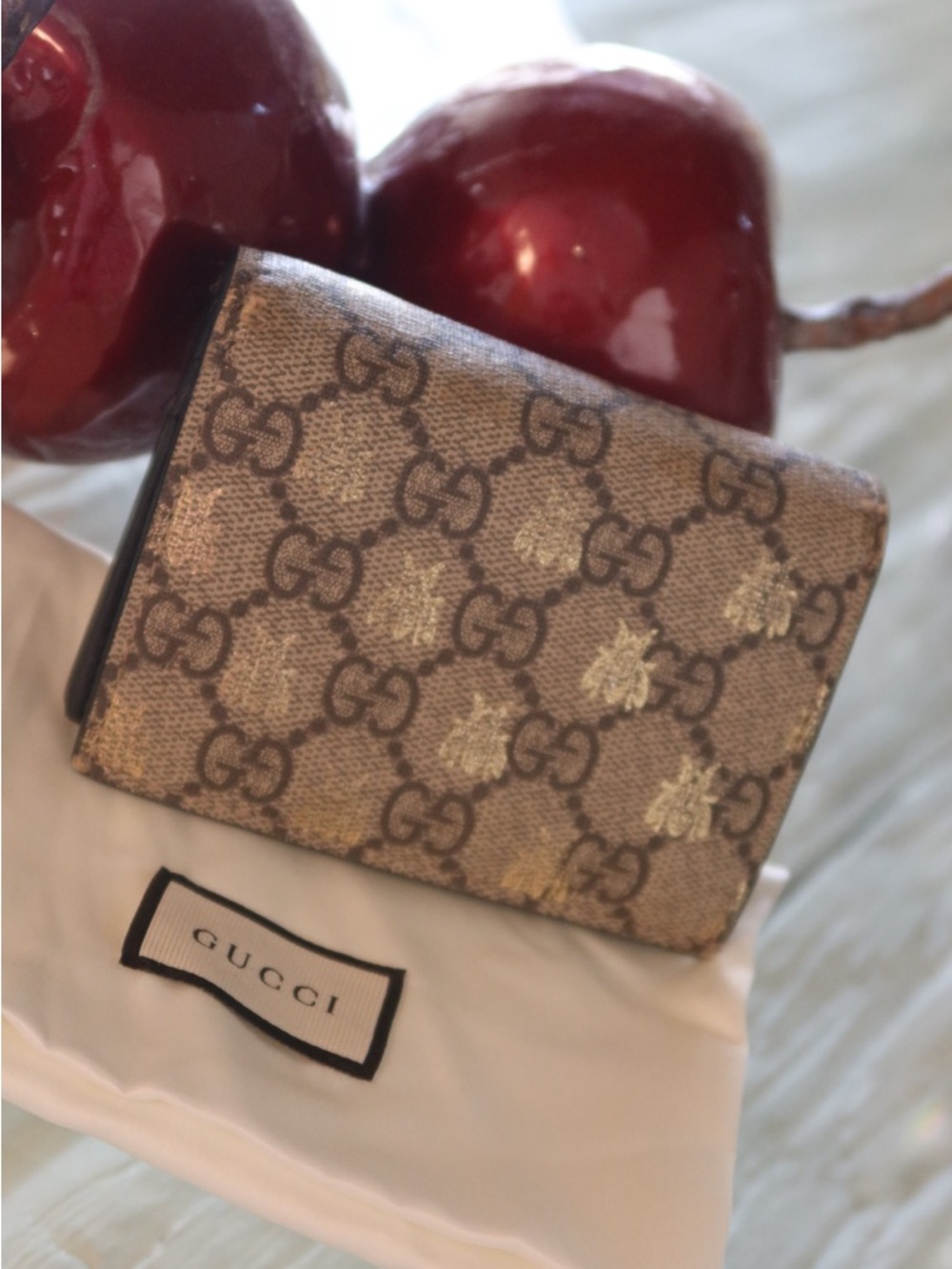 Gucci Animalier Bee GG Monogram Wallet - Picture 2 of 16